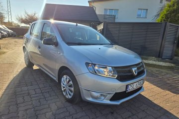 Sprowadzony, Zarejestrowany. Zimowy komplet opon. TUV-09/27.